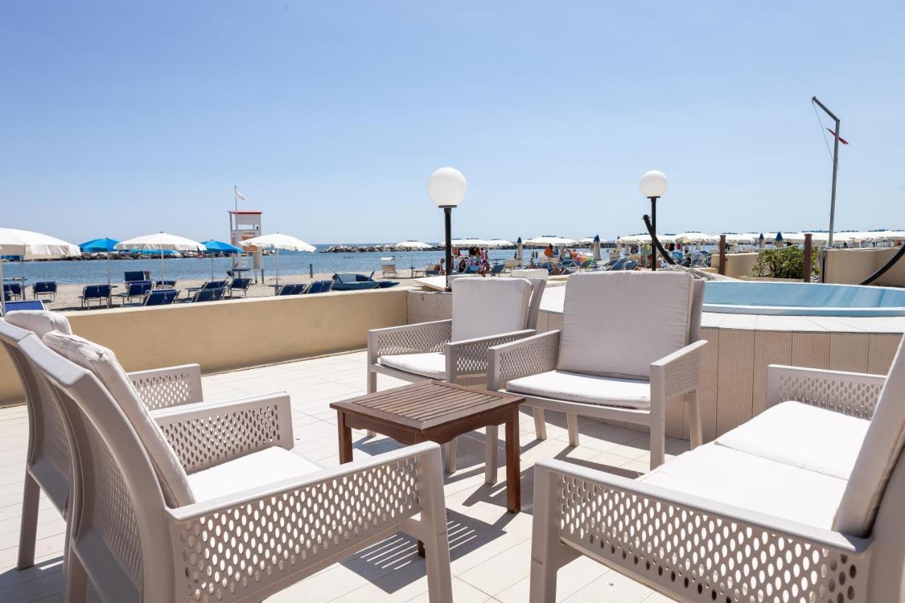Hotel Primavera Sul Mare Lido Di Savio Buitenkant foto