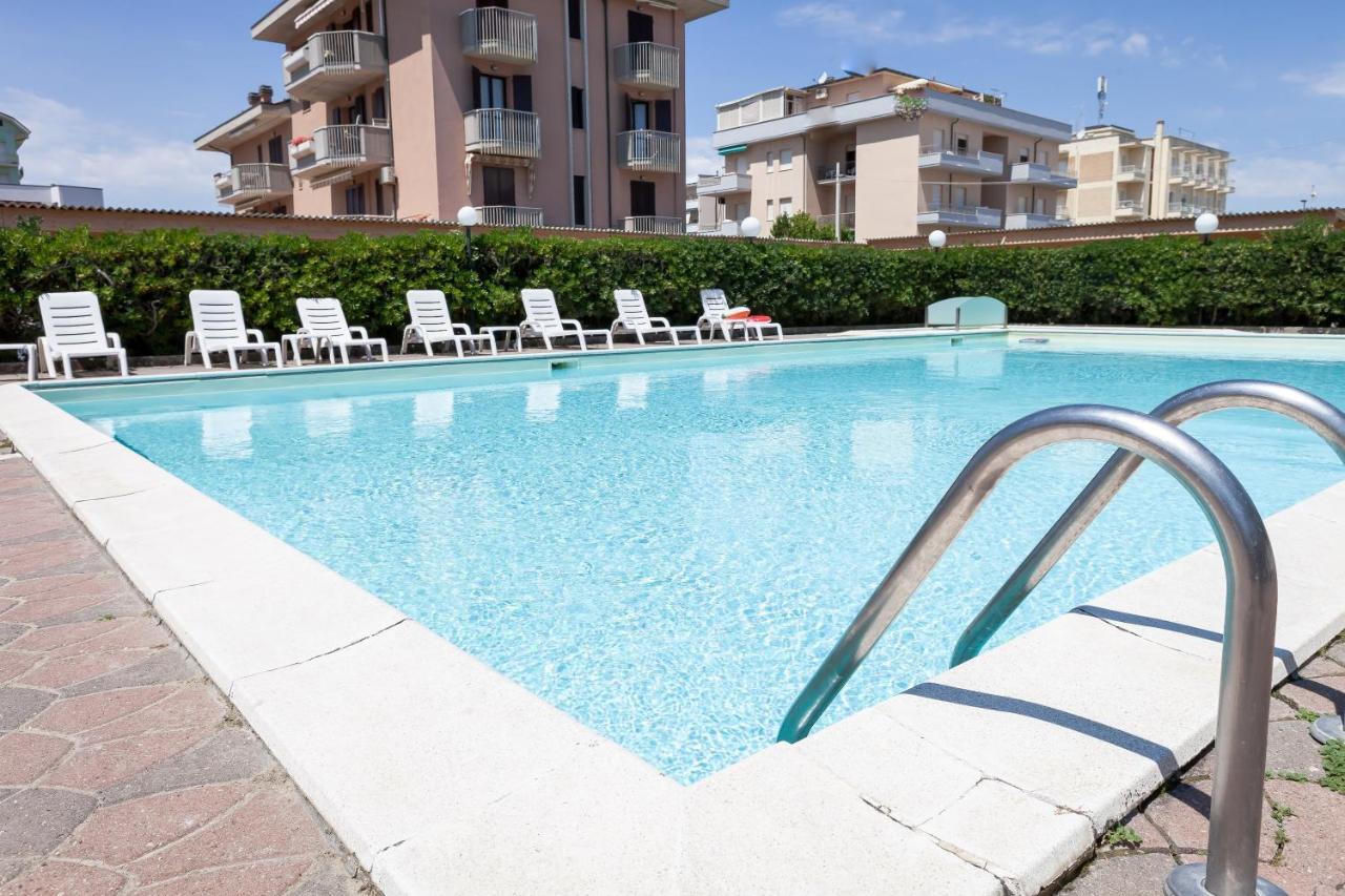 Hotel Primavera Sul Mare Lido Di Savio Buitenkant foto