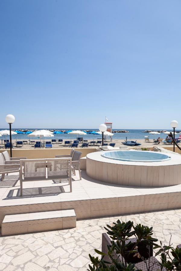 Hotel Primavera Sul Mare Lido Di Savio Buitenkant foto