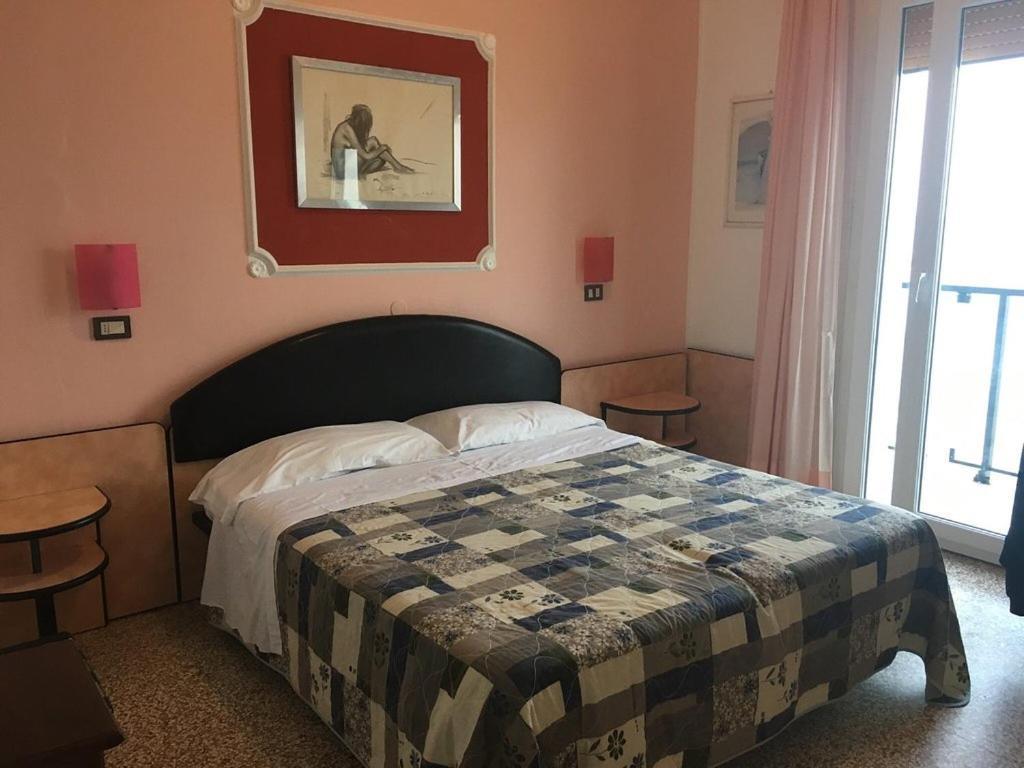 Hotel Primavera Sul Mare Lido Di Savio Buitenkant foto