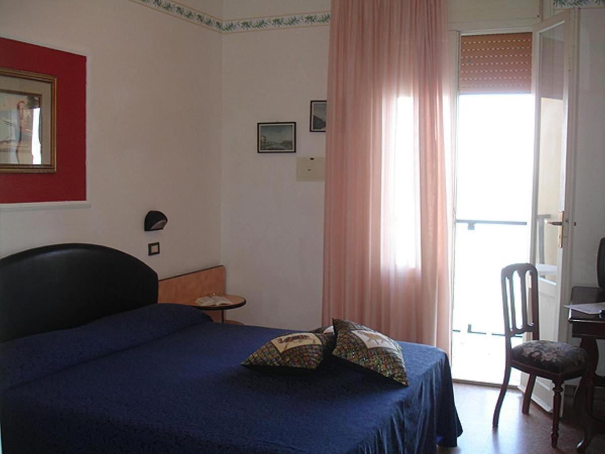 Hotel Primavera Sul Mare Lido Di Savio Buitenkant foto
