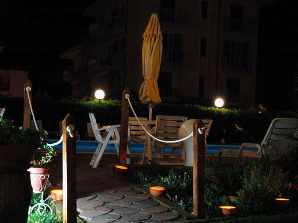 Hotel Primavera Sul Mare Lido Di Savio Buitenkant foto