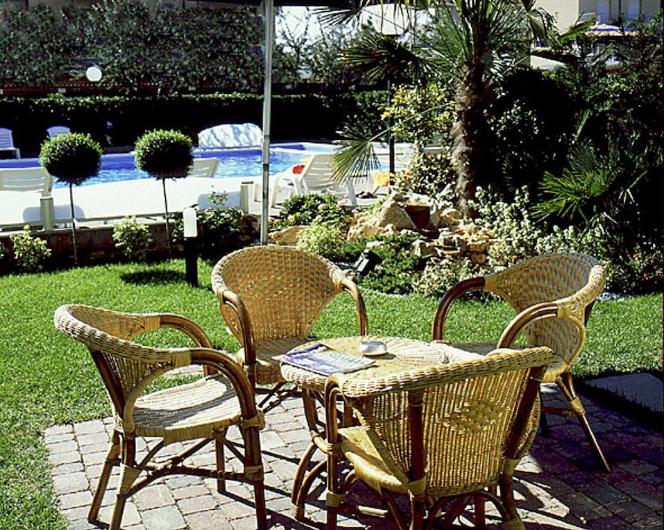 Hotel Primavera Sul Mare Lido Di Savio Buitenkant foto