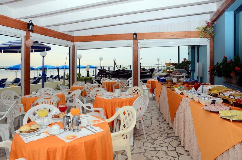 Hotel Primavera Sul Mare Lido Di Savio Buitenkant foto